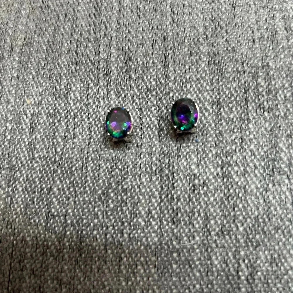 NWOT 10CT Northern Lights Quartz in Sterling Silver Earrings with Omega Backs - Picture 7 of 8